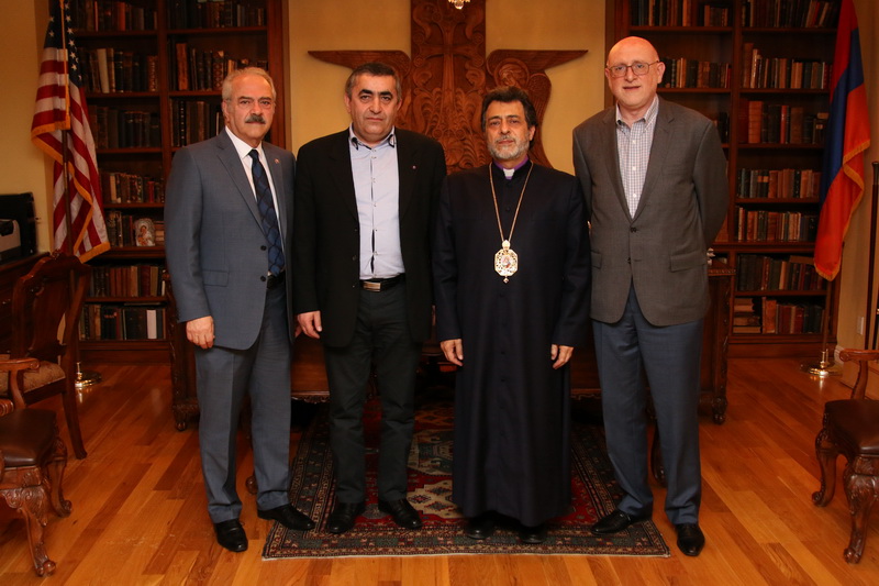 ARF Bureau Member Armen Rustamyan Visits the Western Diocese