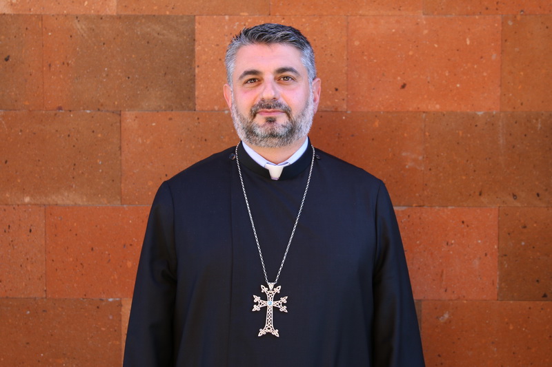 REV. FR. SEROVBE ALAJIAN APPOINTED PASTOR OF ST. SARKIS ARMENIAN CHURCH OF SANTA CLARITA