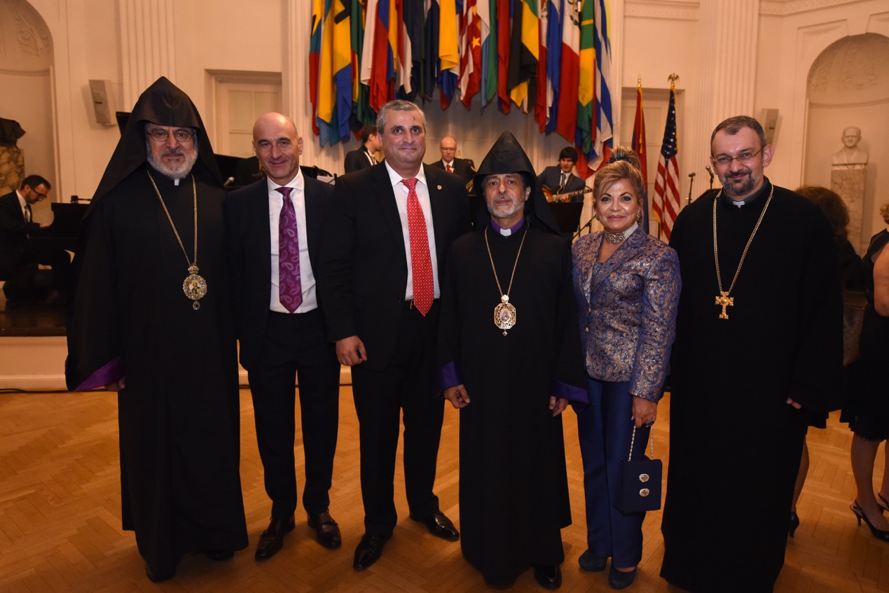 Armenian Ambassador Hosts Celebratory Banquet Marking the 25th Anniversary of Armenia’s Independence - Gala Event Organized by Armenia Fund