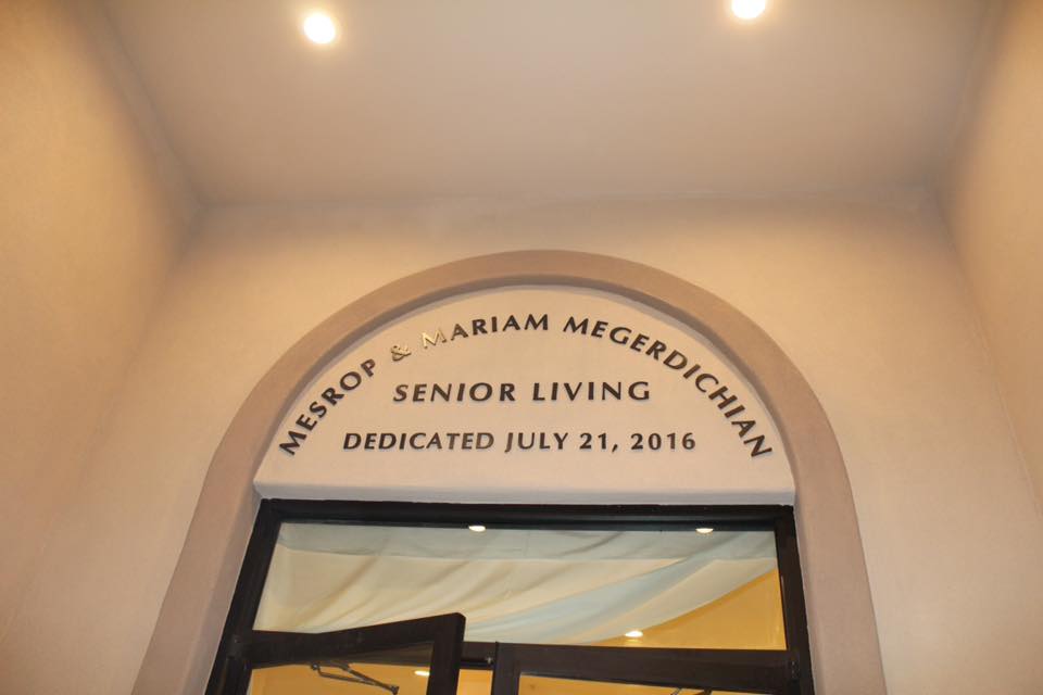 Primate Pays Pastoral Visit to St. Apkar Armenian Church in Arizona