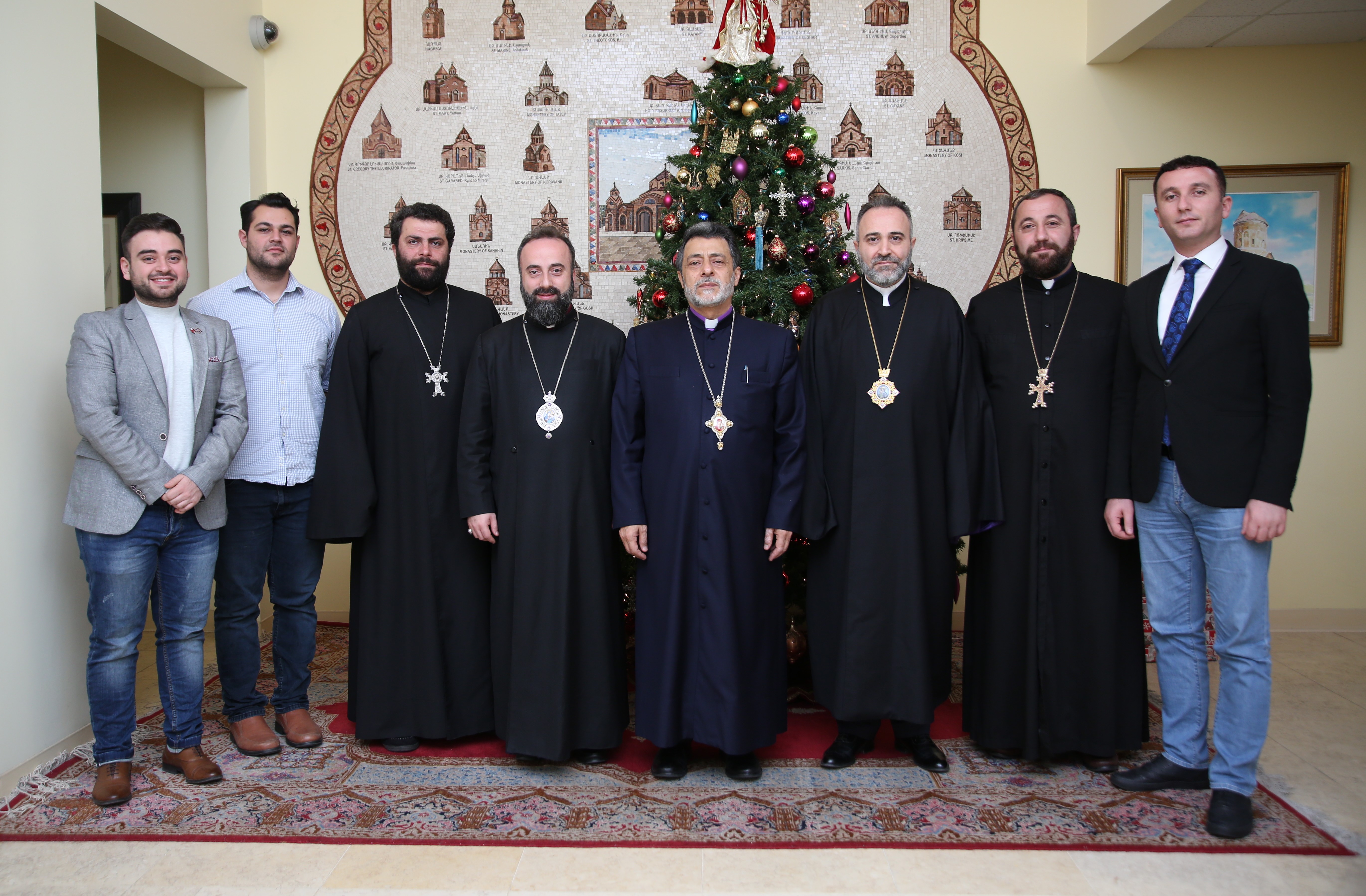 Դեպի Հայրենիք, դեպի Սուրբ Էջմիածին