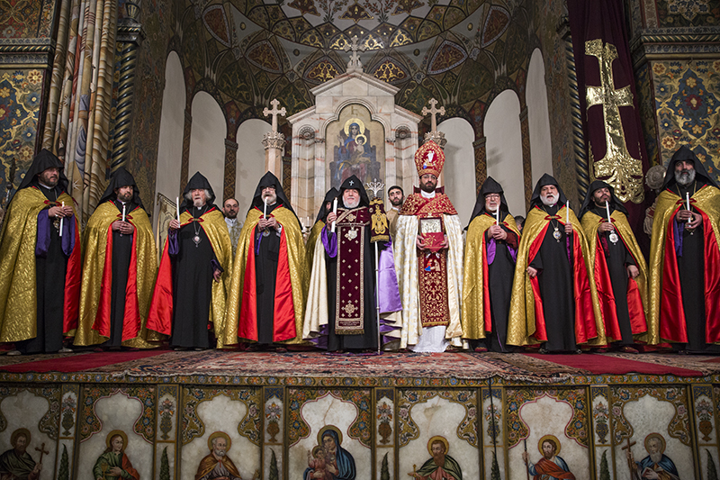 Մայր Աթոռ Սուրբ Էջմիածնում մատուցուեց Ճրագալոյցի Սուրբ Պատարագ