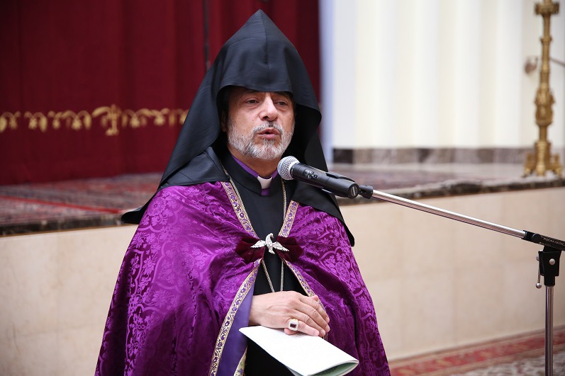 SUNRISE (AREVAKAL) SERVICE ON THE MEDIAN DAY OF LENT