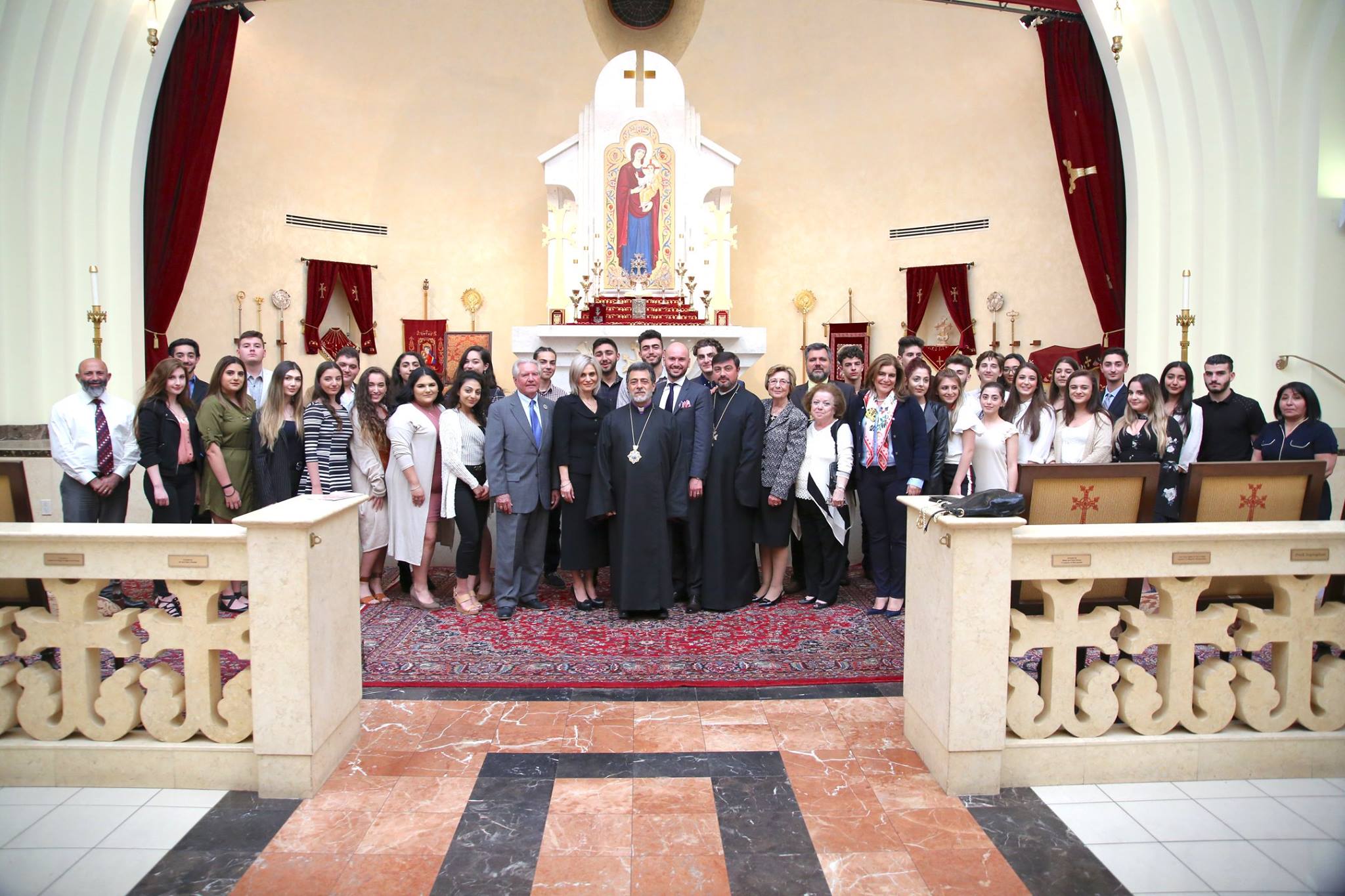 Graduation Communion: An Exceptional Tradition Established at the Western Diocese