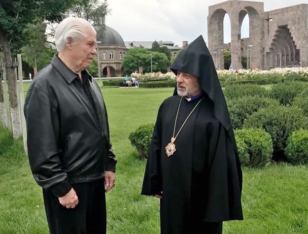 Founders of Starkey Hearing Foundation Visit Armenia