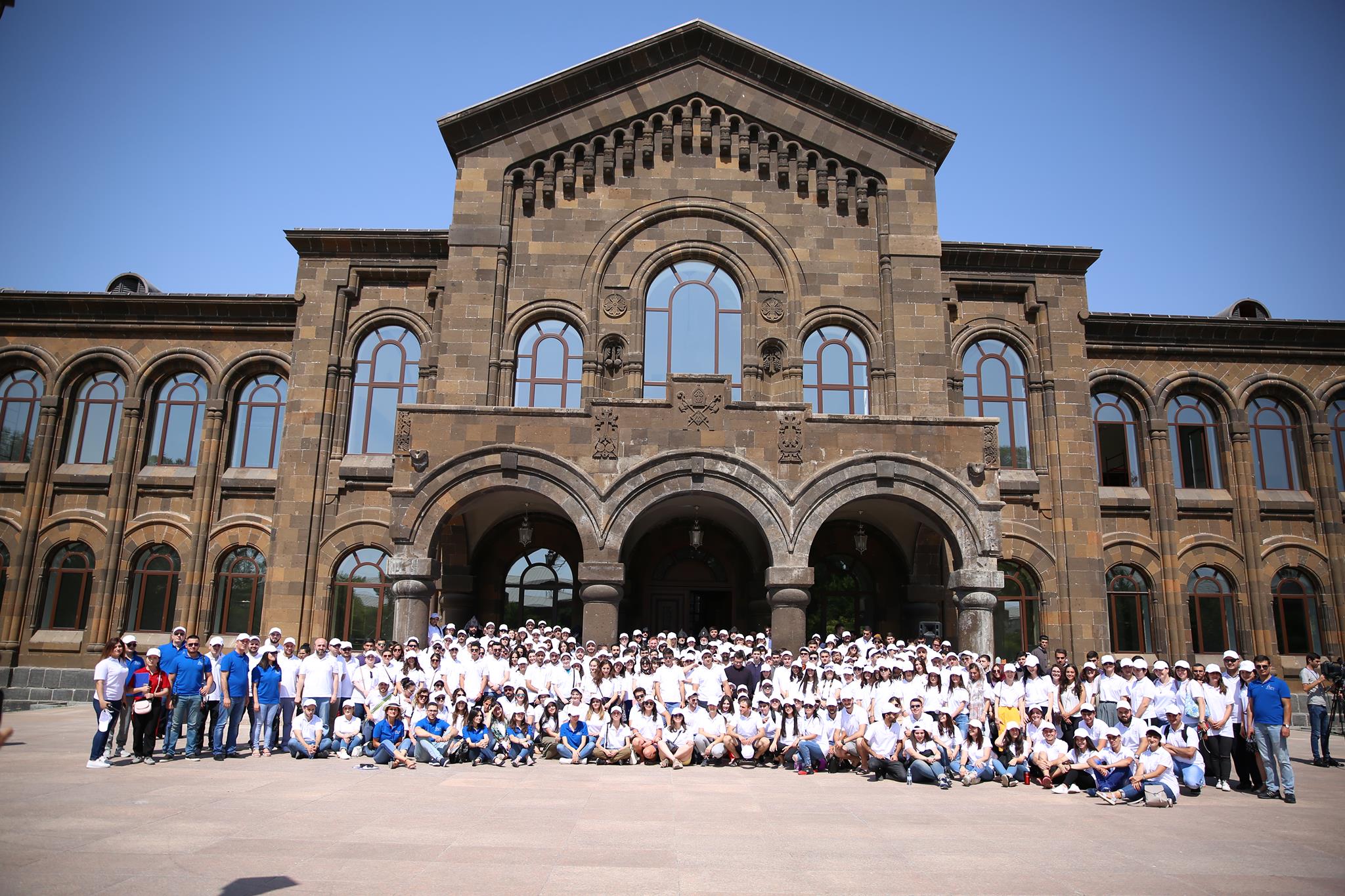 «Դեպի Հայրենիք, դեպի Սուրբ Էջմիածին» կարգախոսով  համահայկական երիտասարդական հավաքը կհամախմբի 700-ից ավելի մասնակիցների