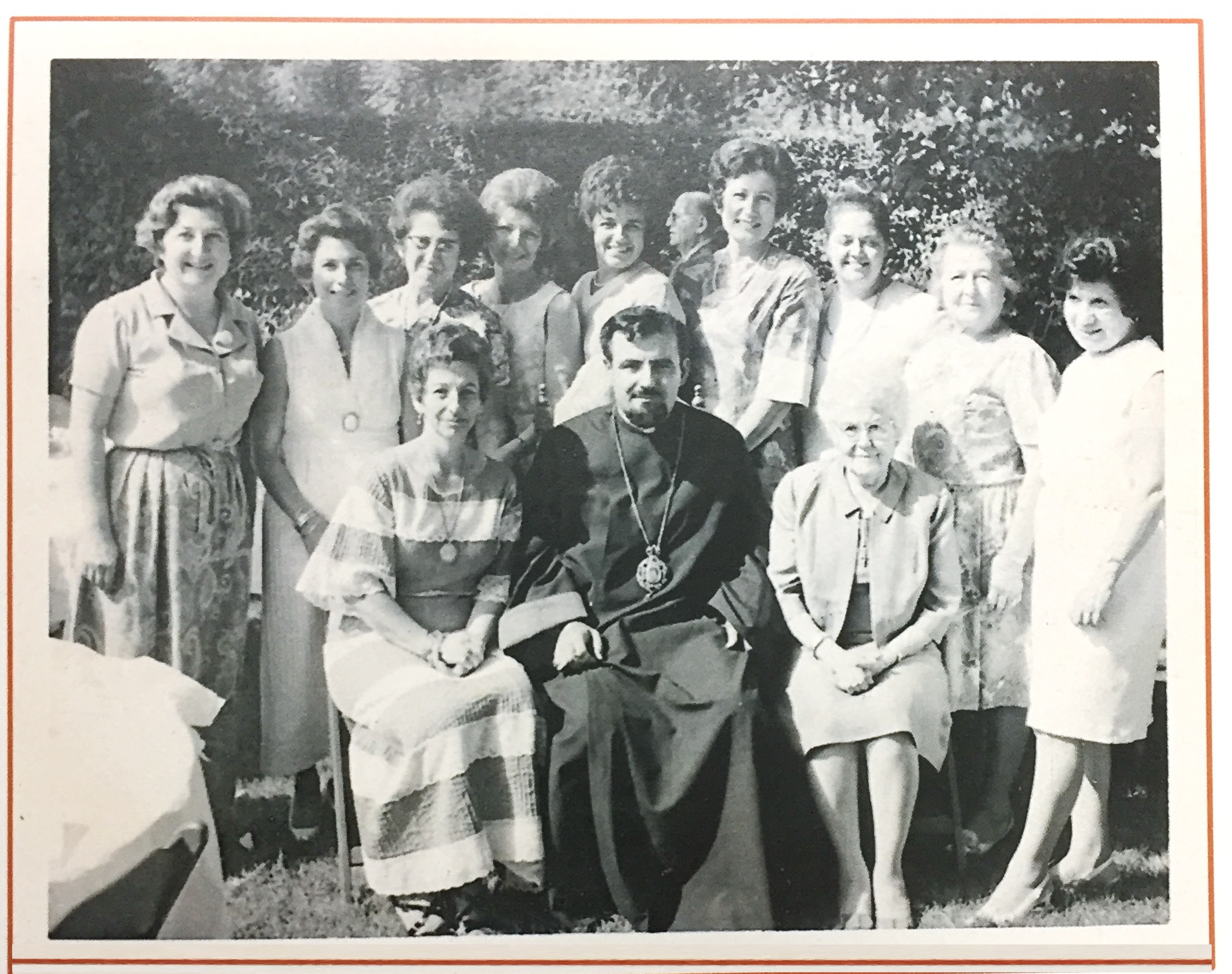 LADIES AUXILIARY OF THE WESTERN DIOCESE HONOR HIS EMINENCE ARCHBISHOP VATCHE HOVSEPIAN AND FOUNDING MEMBERS OF LADIES AUXILIARY AT SEPTEMBER 23 BANQUET
