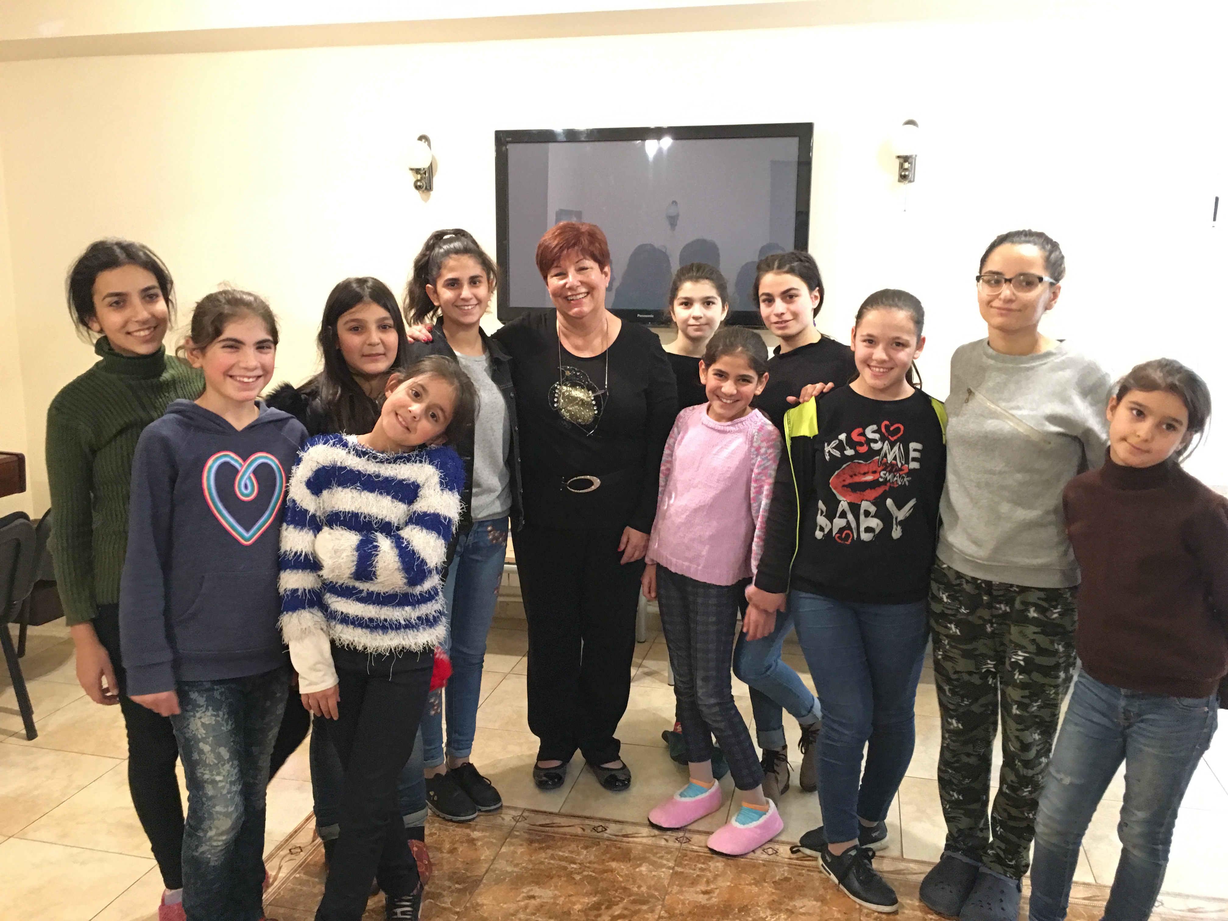 Mer Hooys Celebrates Early Thanksgiving in Armenia during Board President’s Visit
