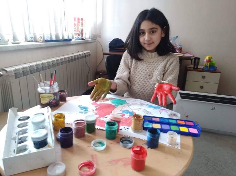 Mer Hooys Residents Practice Color Therapy