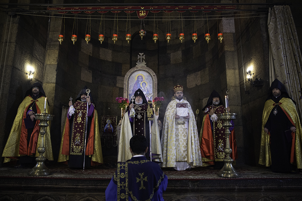 Համբարձման տօնը Մայր Աթոռ Սուրբ Էջմիածնում «Մայր Աթոռ Սուրբ Էջմիածինը մեզ համար հէնց Յիսուսի ոտնահետքն է այս աշխարհում»