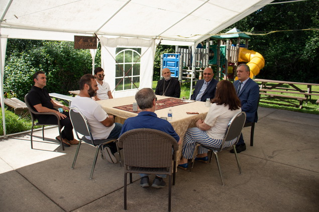 Consul General of the Republic of Armenia H.E. Armen Baibourtian Visits Armenian Community of Seattle