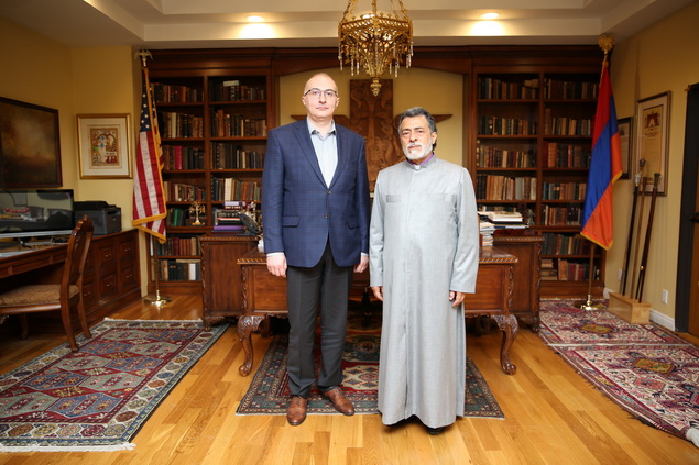Hayastan All Armenia Fund Executive Director Haykak Arshamyan Visits the Western Diocese